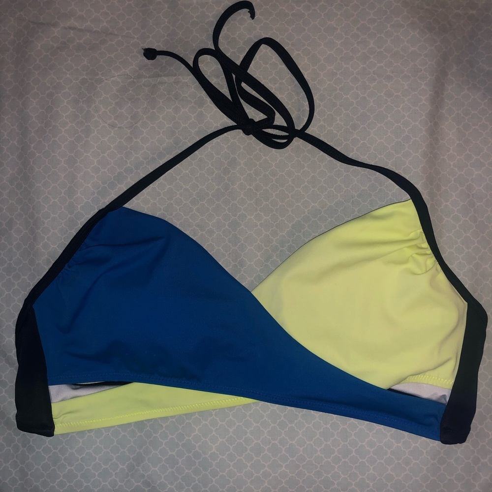swim top